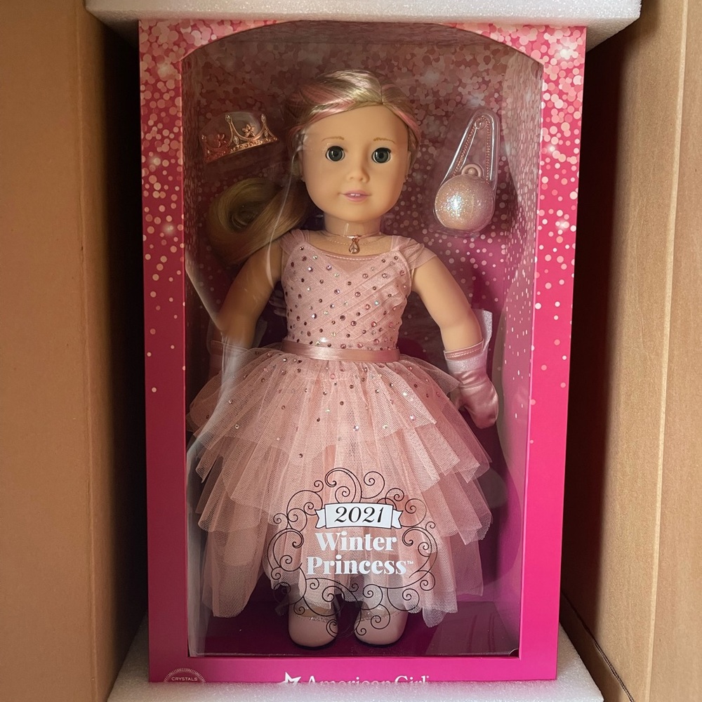 AMERICAN GIRL 2021 BLONDE WINTER PRINCESS NEW IN BOX